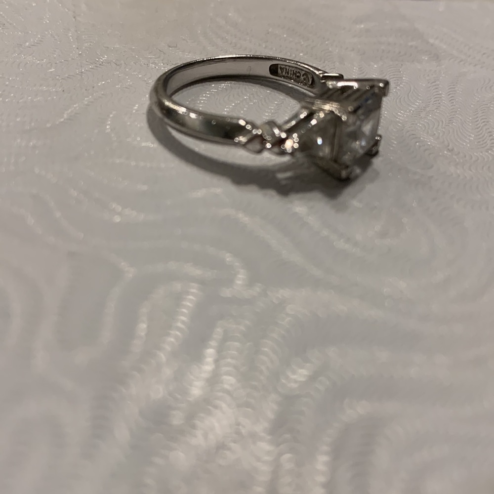 Vintage Sterling Silver rhinestone Ring Size 6 - Picture 5 of 8